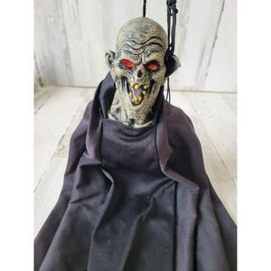 Paper magic group zombie head hanging Halloween scary prop